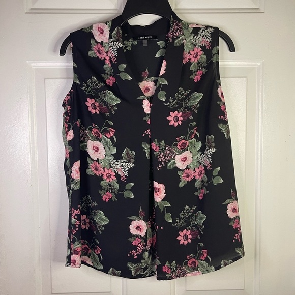 Nine West  sleeveless floral blouse.‎ In black and pink. - Picture 1 of 5